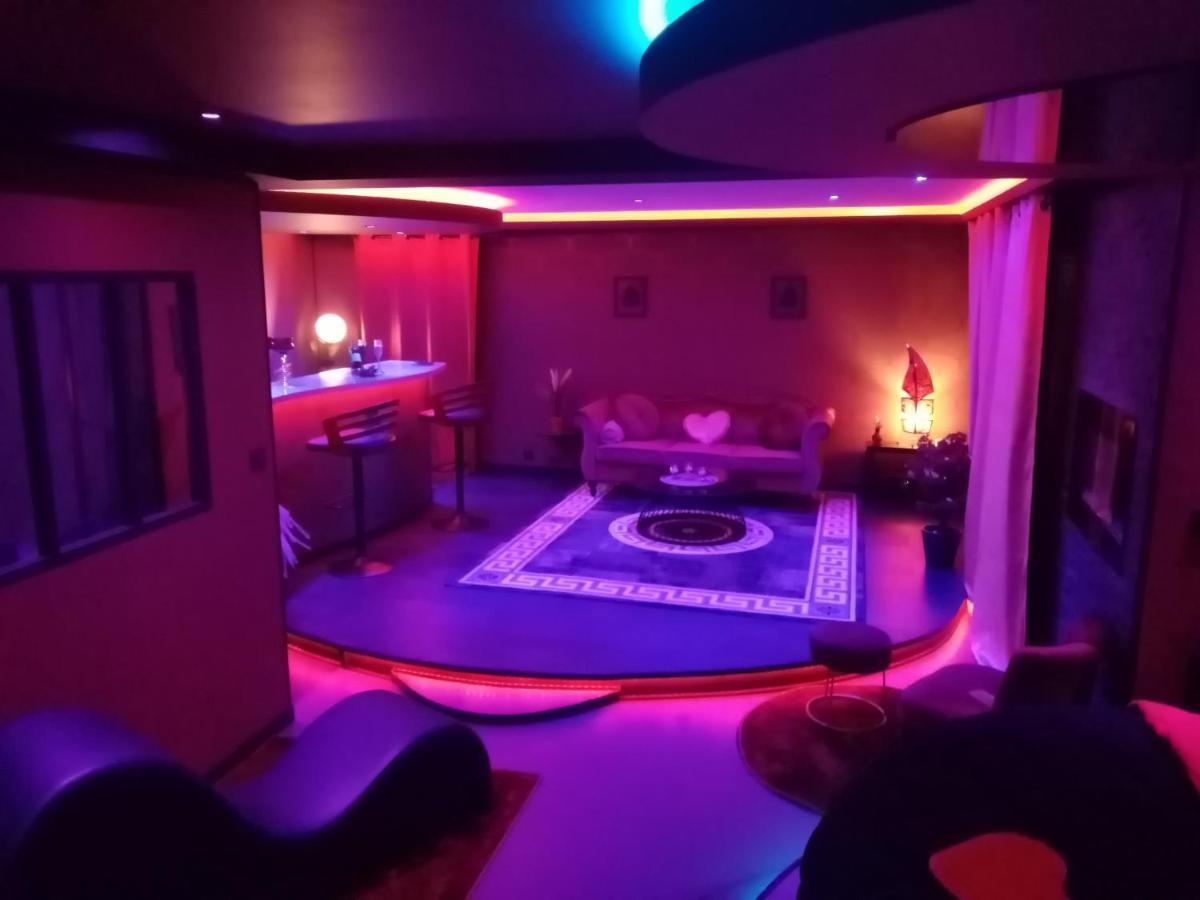 L'Insolite Spa Privatif "Suite Luxueuse-Jacuzzi" Toulouse Exterior photo